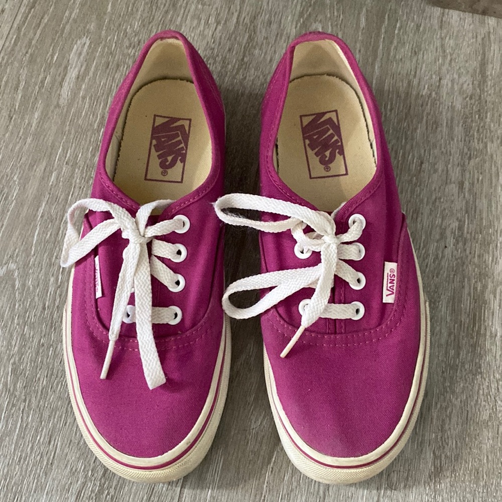 Fuschia vans